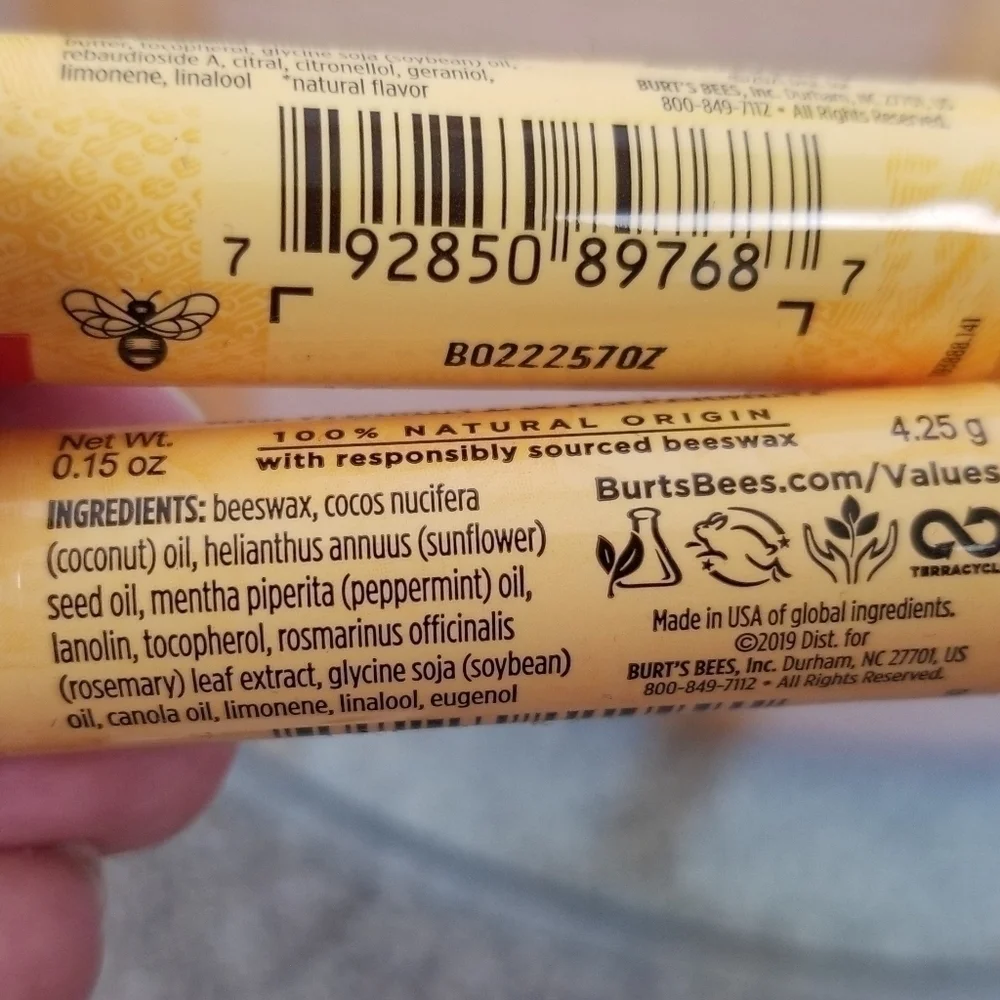 BURT'S BEES Lip Balm Bundle of 2 Moisturizing Beeswax Vit E Strawberry